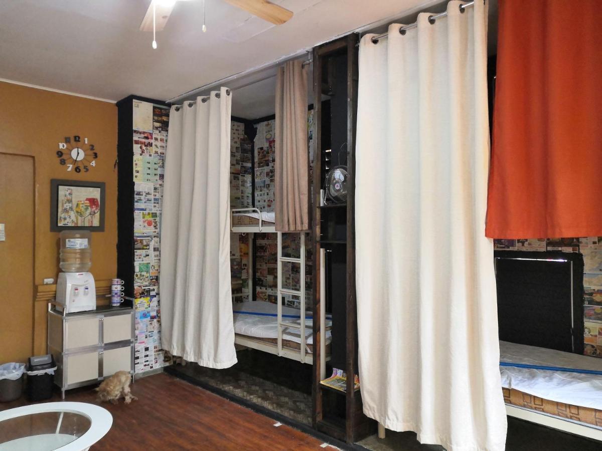 Dee Guesthouse White Sands Lapu-Lapu City Eksteriør billede