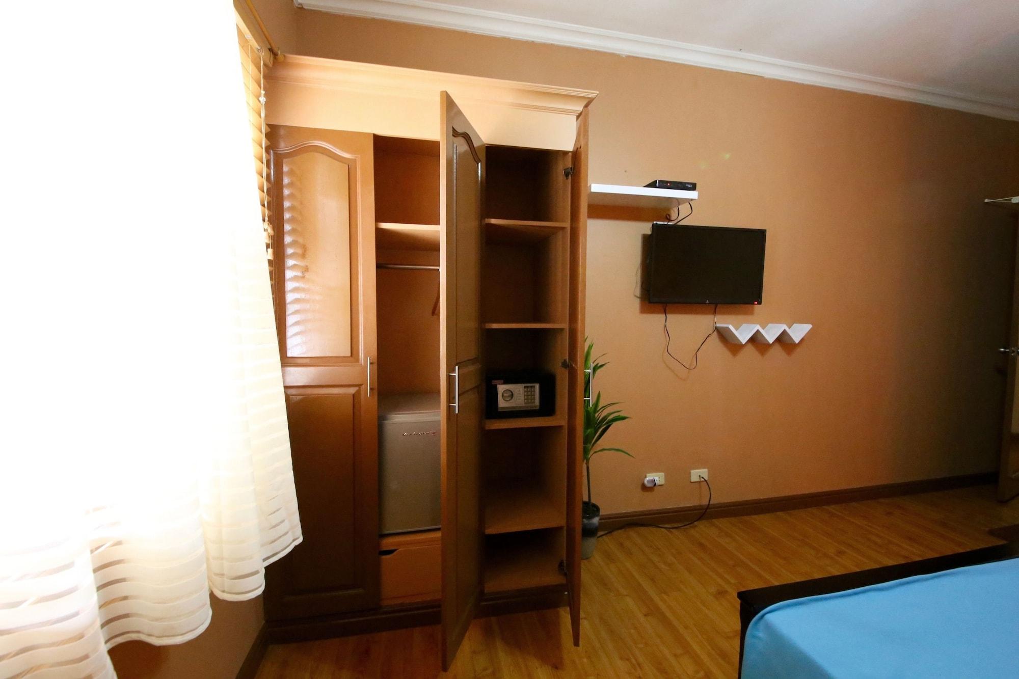 Dee Guesthouse White Sands Lapu-Lapu City Eksteriør billede