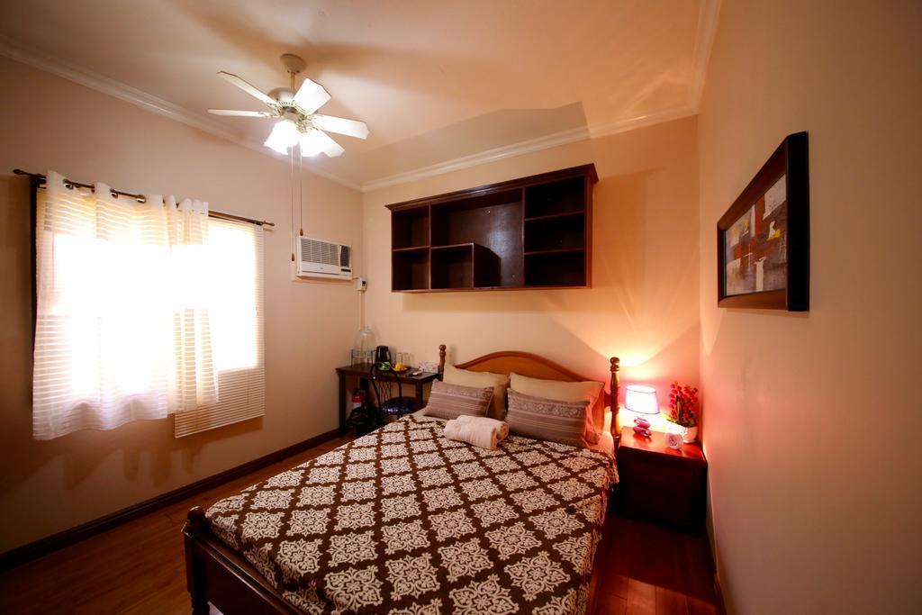 Dee Guesthouse White Sands Lapu-Lapu City Eksteriør billede