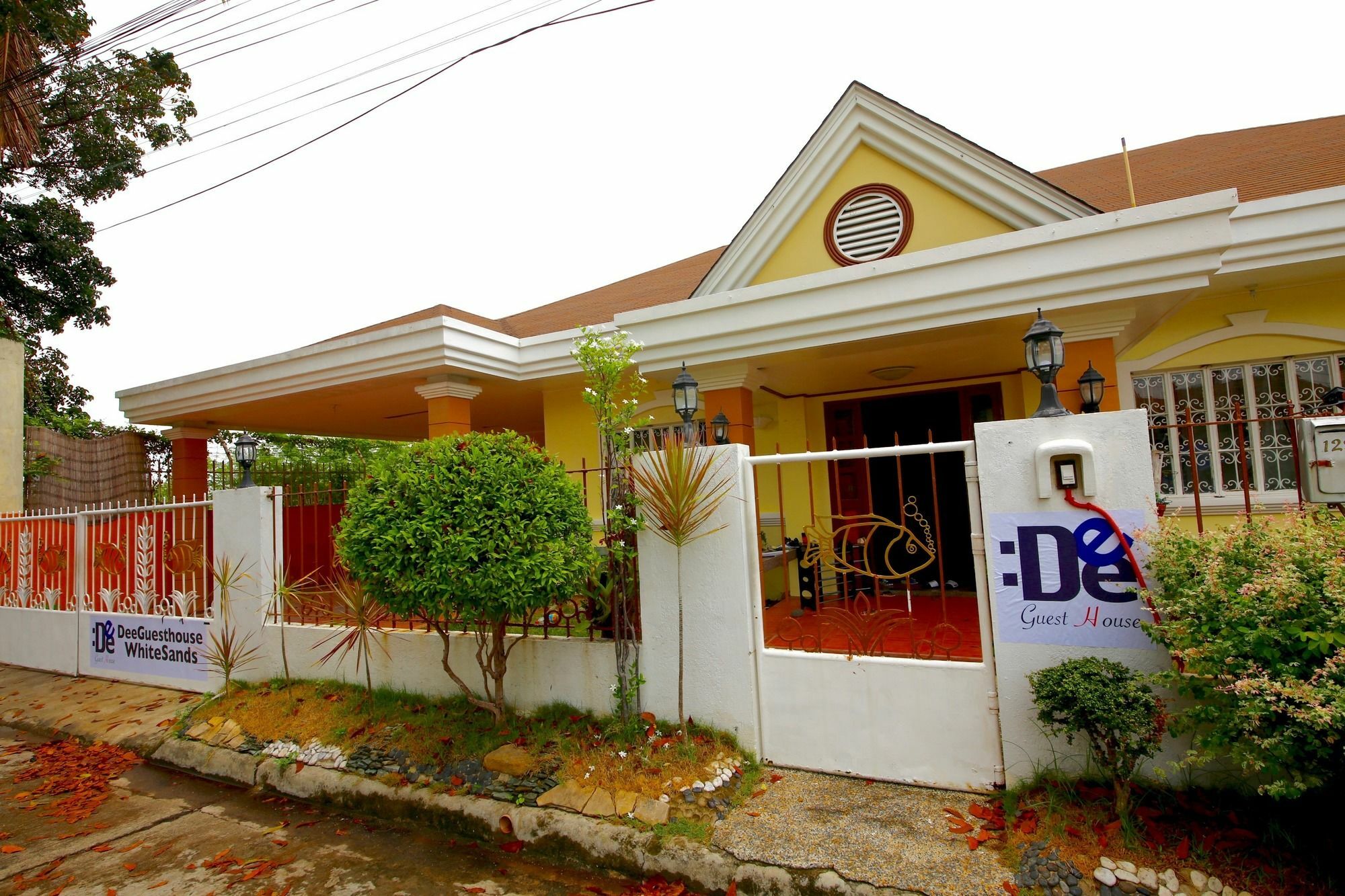 Dee Guesthouse White Sands Lapu-Lapu City Eksteriør billede